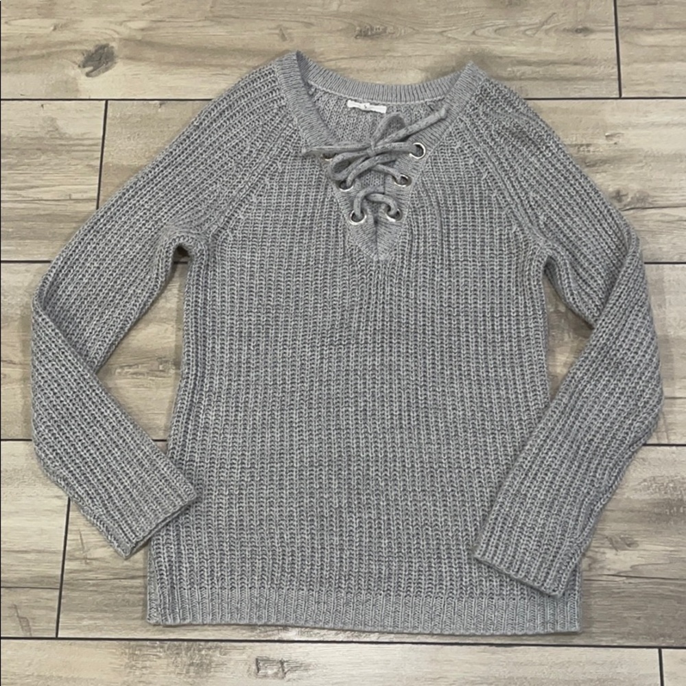Maurices Woman’s Gray Knit Sweater Size S